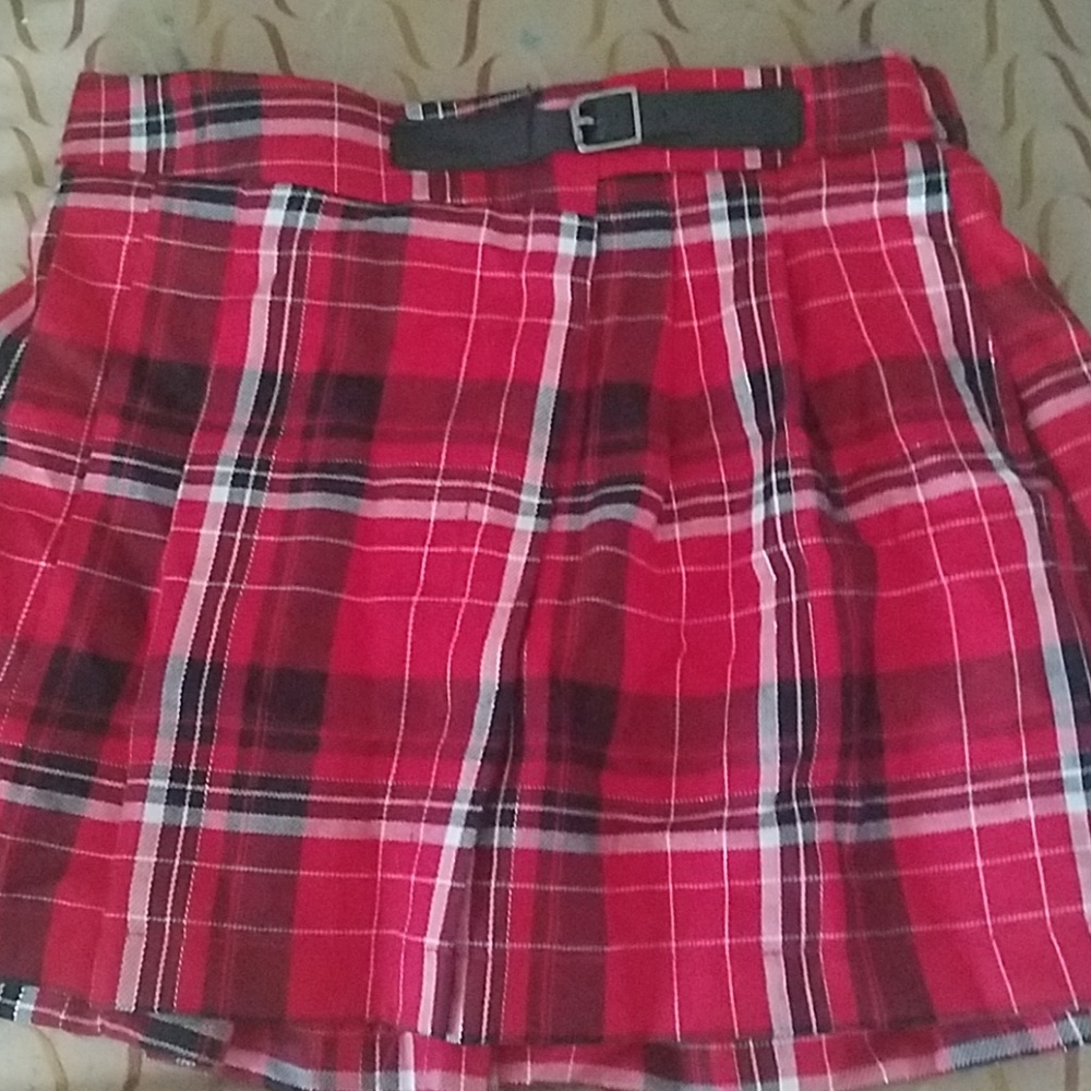 Red skirt
